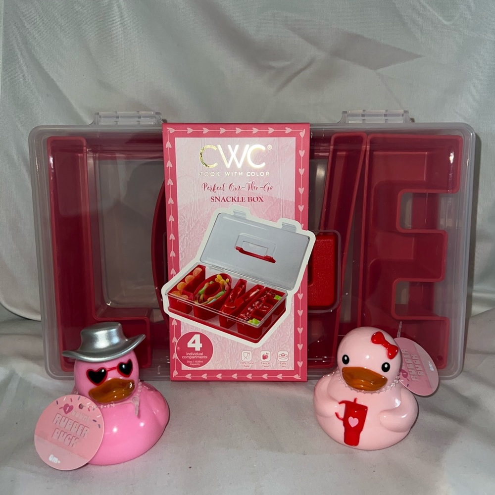LOVE Snackle Box With Two Pink Everyday Love Ducks